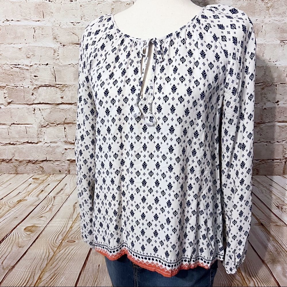Sanctuary boho keyhole tassel blouse